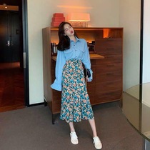 Hong Kong style ins womens Harajuku retro age reduction slimming design sense light mature wind early spring suit female two-piece Foreign Air