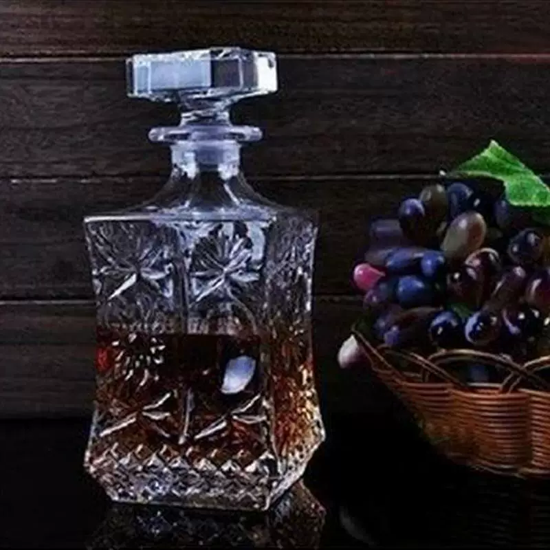 1 шт. кристаллическое стекло, бутылка красного вина, декантер для вина и виски Liqo