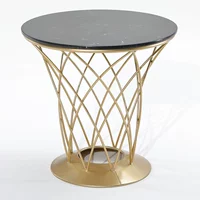 Черно -белый корень искусственный камень