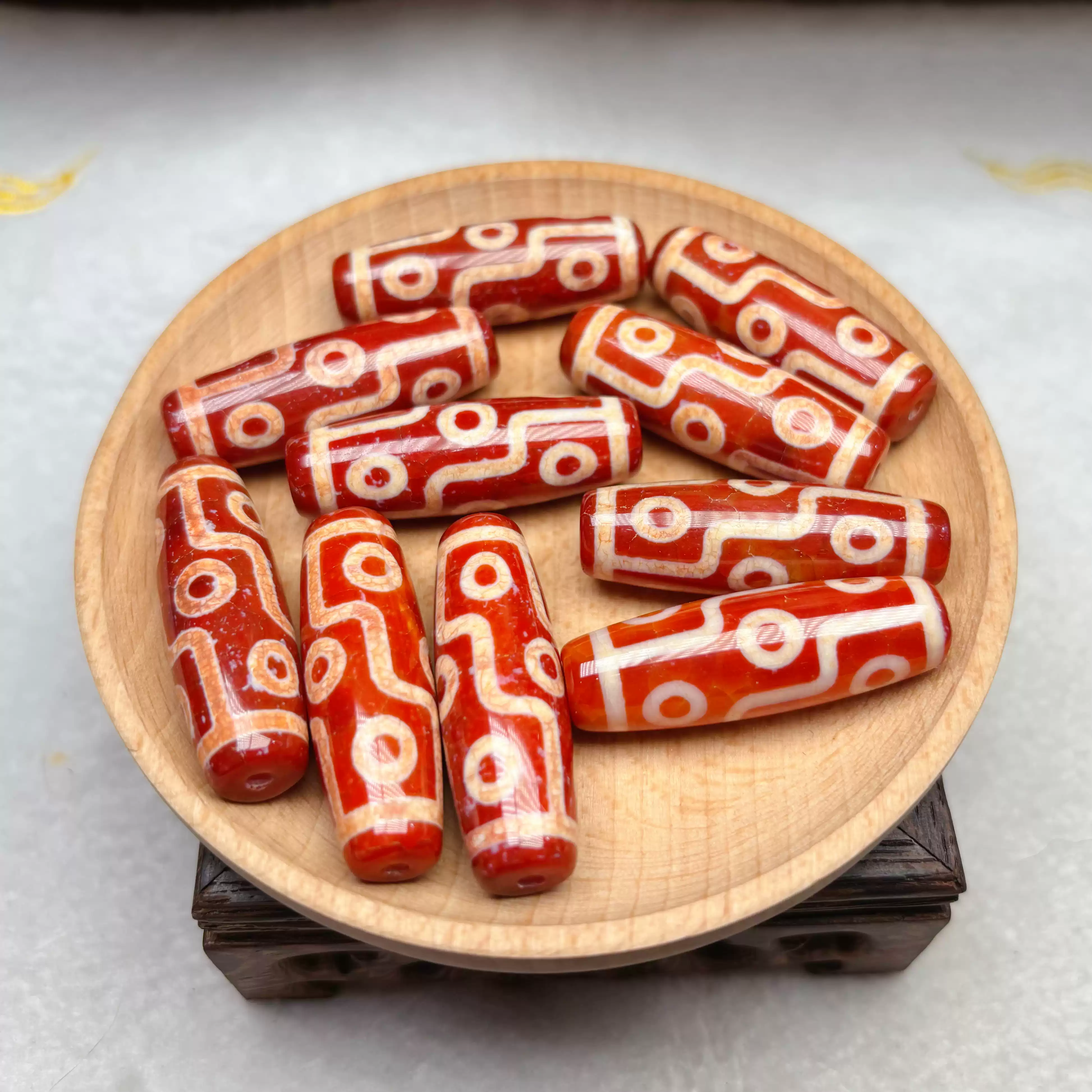 龙鳞凤血红肉九眼天珠渗透藏珠40mm