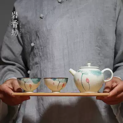 Yanxiangfang hand-painted lotus one pot two cups of Kung Fu tea set Teapot small set Household portable ceramic gift box