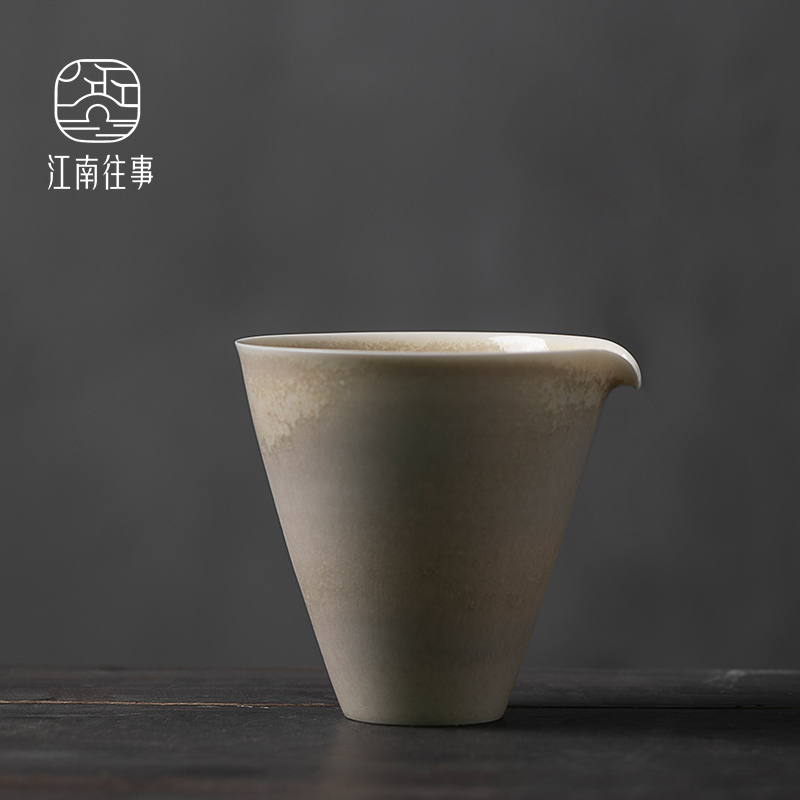 Jiangnan plant ash glaze past manual fair keller cup tea sea kung fu tea firewood ceramics and a cup of tea ware