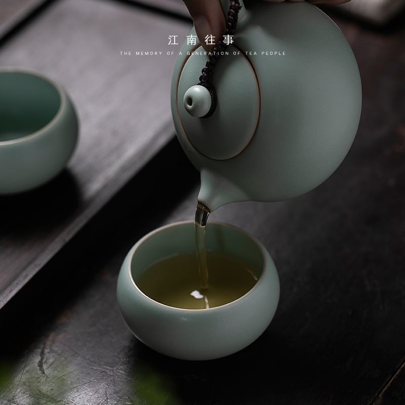 Northern song dynasty the jiangnan past your up with a pot of two glass ceramic kung fu tea set to open the slice your porcelain teapot two cups