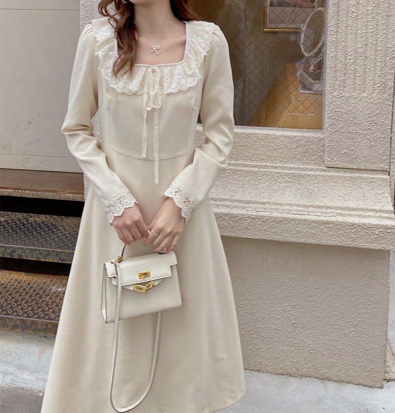 MOBAI homemade soft lilies lace square neckline for women 2022 autumn and winter new gentle wind in a long dress