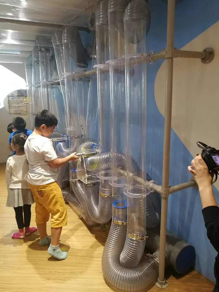 Flying scarf silk scarf game props small ball big escape air blowing ribbon children's toy technology interaction