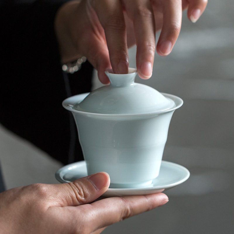 Household bamboo tureen white porcelain ceramic cups only three cups of celadon finger bowl of pea green tea, kungfu tea set