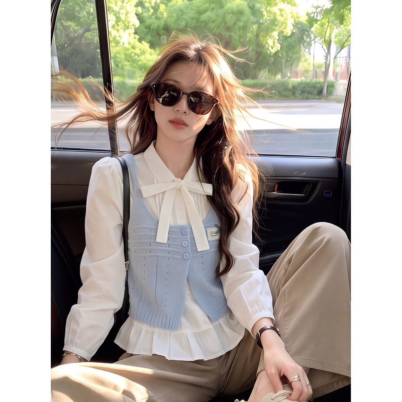 Light Blue Short Knitted Cardigan for Women, Autumn Korean Style, Gentle and Versatile, Sleeveless Layered Sweater Vest, Outerwear Top