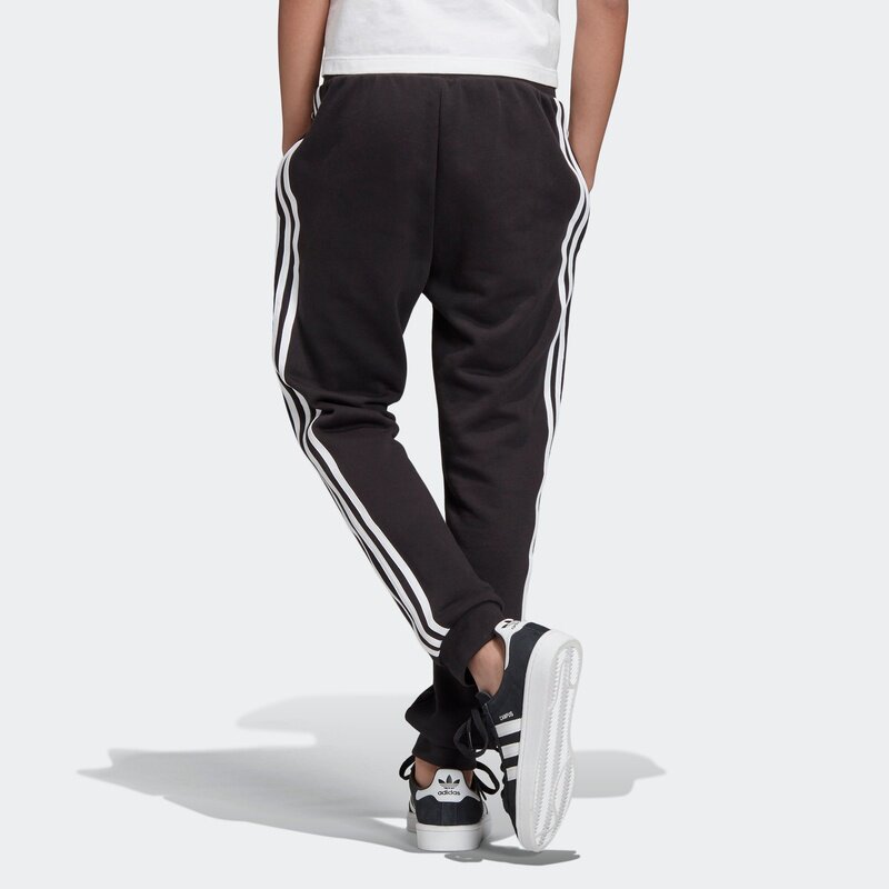Спортивные брюки отзывы. Брюки adidas Originals Trefoil Pant. Adidas Originals 3-Stripes Pants Black. Adidas big Trefoil штаны. Брюки-джоггеры 3d Trefoil 3-Stripes adidas.