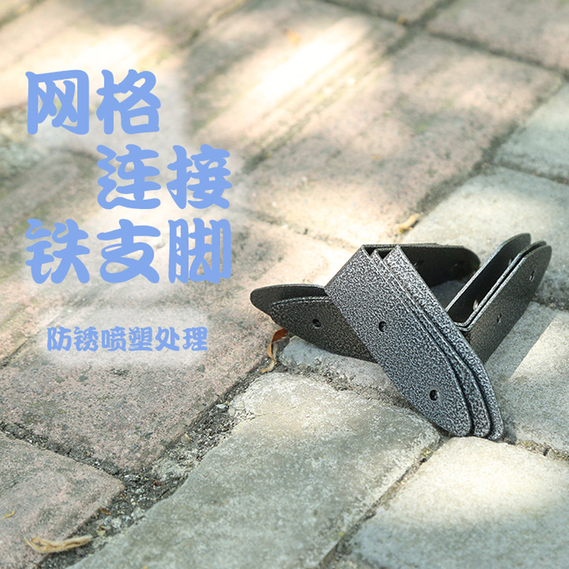 Carbonized wood mesh anti-corrosion wood mesh fence mesh connection fixed wooden column sticking to the wall with iron fittings