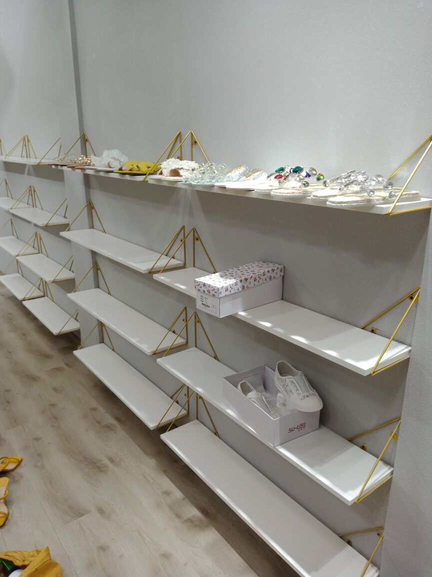 Gold wall shoe store shoe rack clothing store nail art shop children's shoes display shelf shop bag rack shoe shelf display shelf