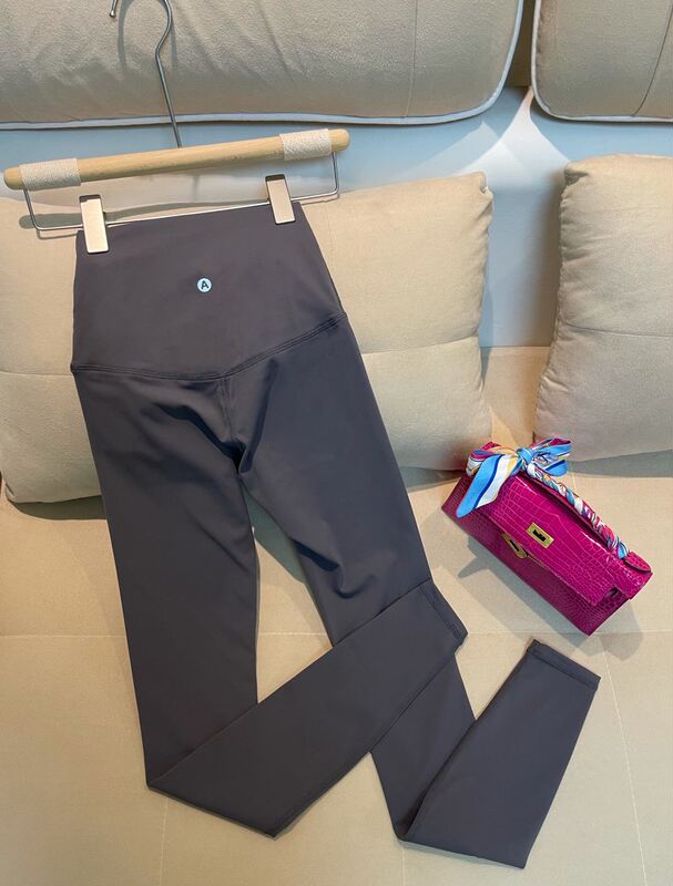 [Space Baby Fabric] Soft and Skin-Friendly Gray Yoga Pants