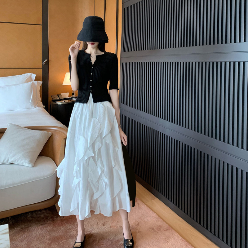 Brother-in-law Herben light cooked windy winless suit woman 2022 Summer temperament small fragrant wind half body dress Two sets