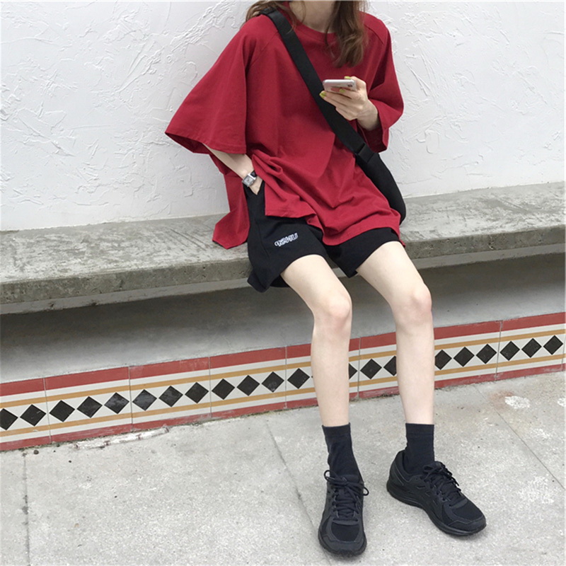 Hepburn Light Wind Casual Set Small Wear Salt Sweet Frying Street Fashion Two Pieces of Woman in Summer Tide