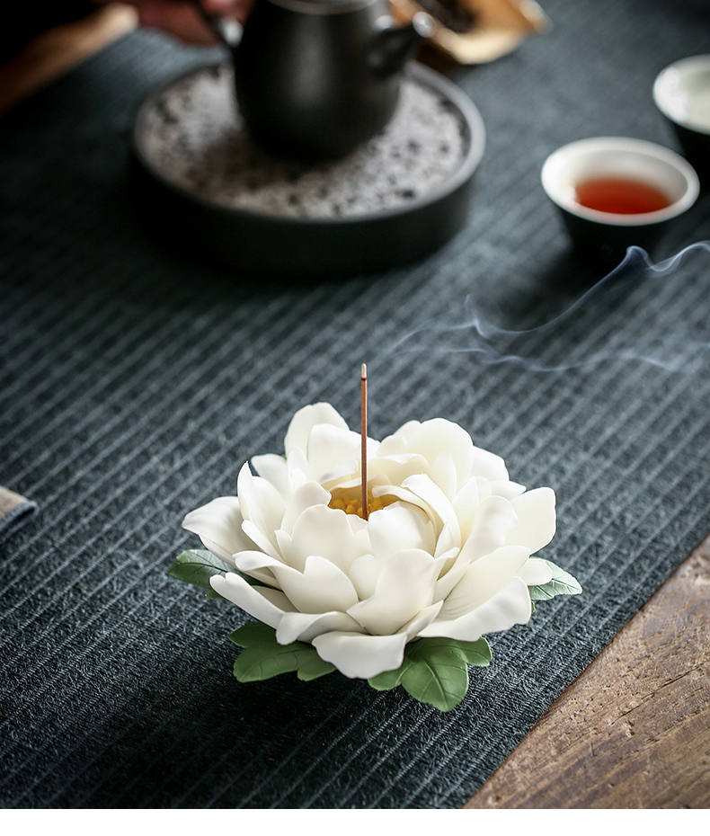 By zen ceramic incense inserted a household lotus fragrance perfume tray of peony Chinese tea taking is placed By hand