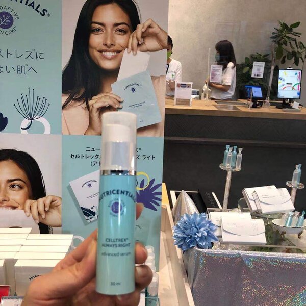 Япония нравиться новый Nuskin NUTRICENTIALS анти - синий Вода и масло баланс суть 30ml бесплатная доставка