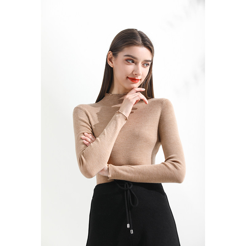 Riz collection fans exclusively wear the camel trim collar 120 ultra-fine wool knitwear