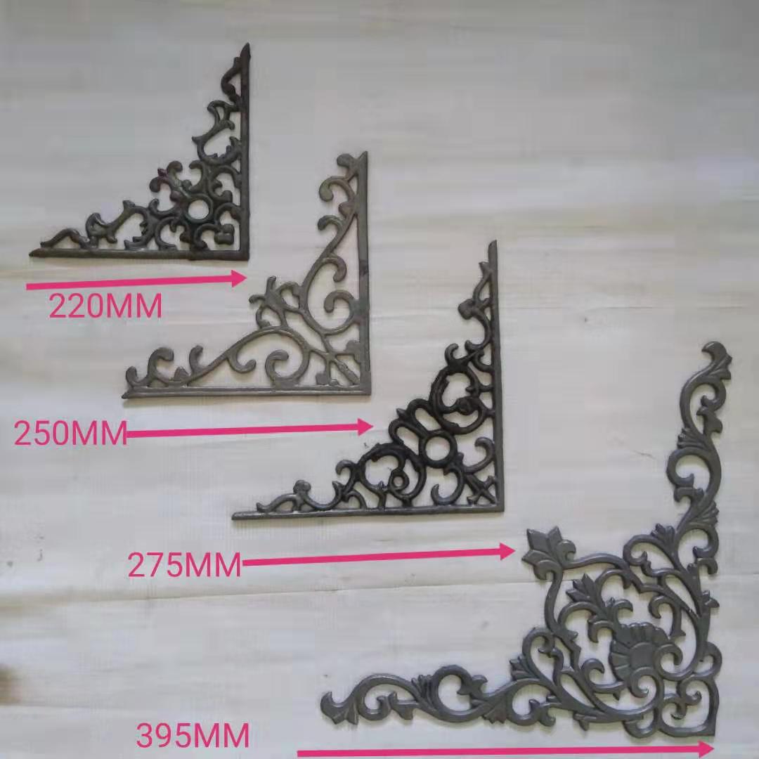 Iron door corner flower flower stand iron corner window guardrail accessories corner flower iron butterfly corner decoration iron gate welding corner flower