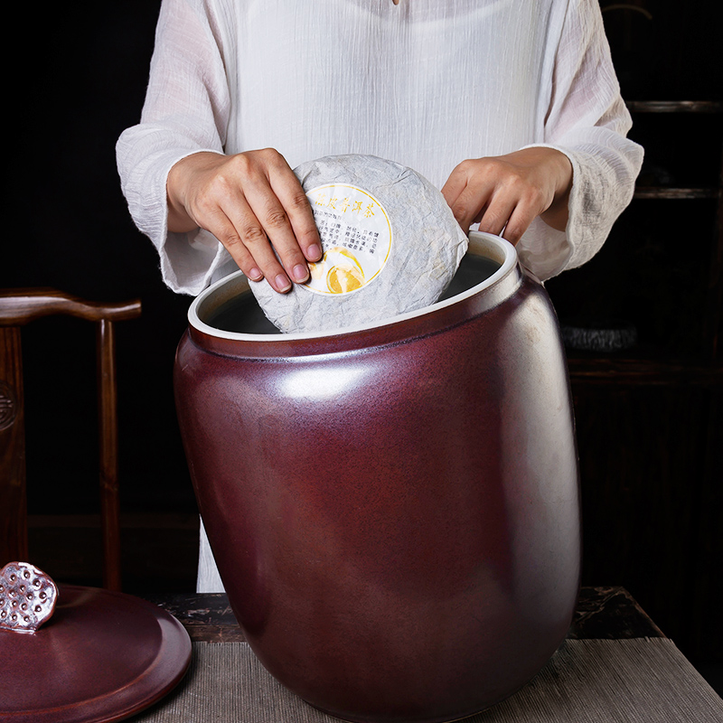 Jingdezhen the packed tea pot ceramic seal tank storage containers of puer tea cake with cover large capacity moisture