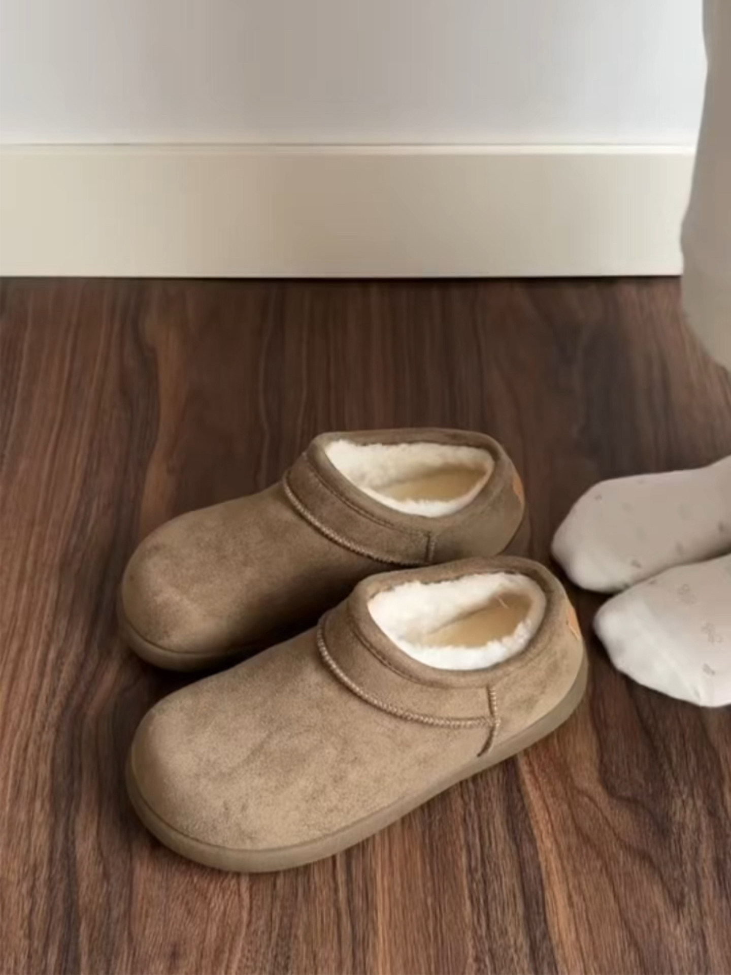 Camel-Colored Thick-Soled Snow Boots for Women, Small Potato Style, Fleece-Lined, Warm, Furry Birkenstock-Style Shoes, Winter Slip-On Cotton Short Boots