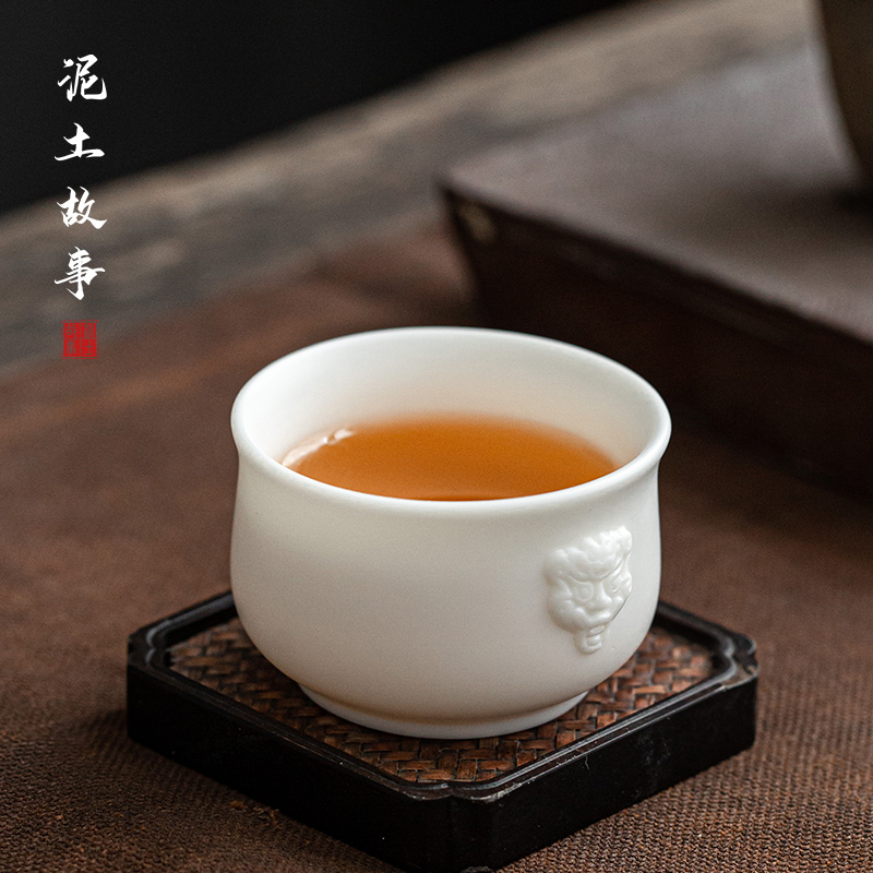 Earth story dehua suet jade white porcelain biscuit firing single glass ceramic cups sample tea cup master cup tea cup by hand