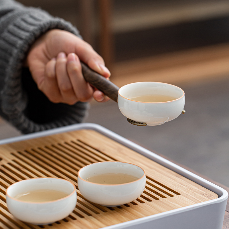 Dehua porcelain kung fu tea set jade fittings 6 gentleman 's tea is the tea taking tea spoon, tea tin, tea art ChaZhen six gentleman' s suit