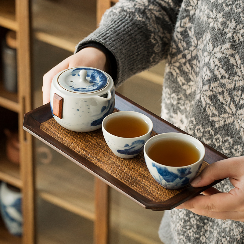 Jingdezhen porcelain hand - made crack cup a pot of 2 cups of individual travel office portable set of ceramic kung fu tea set