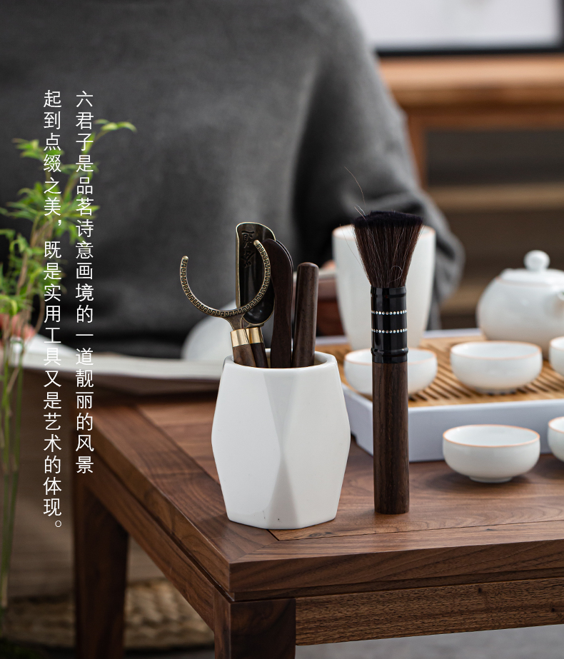 Dehua porcelain kung fu tea set jade fittings 6 gentleman 's tea is the tea taking tea spoon, tea tin, tea art ChaZhen six gentleman' s suit