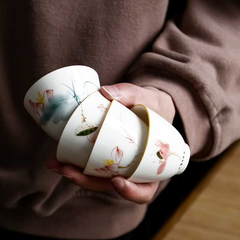 The Sample tea cup hand - made teacup inferior smooth masters cup Sample tea cup kung fu tea set personal ceramic tea cup lotus lamp