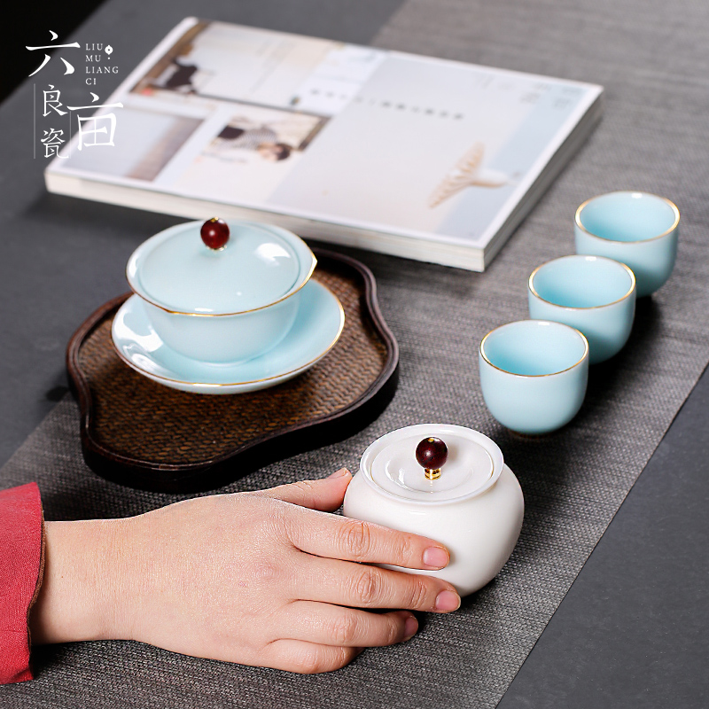 Dehua white porcelain tea storage tanks suet jade seal portable small pu 'er bonus green tea tea bag in the mail