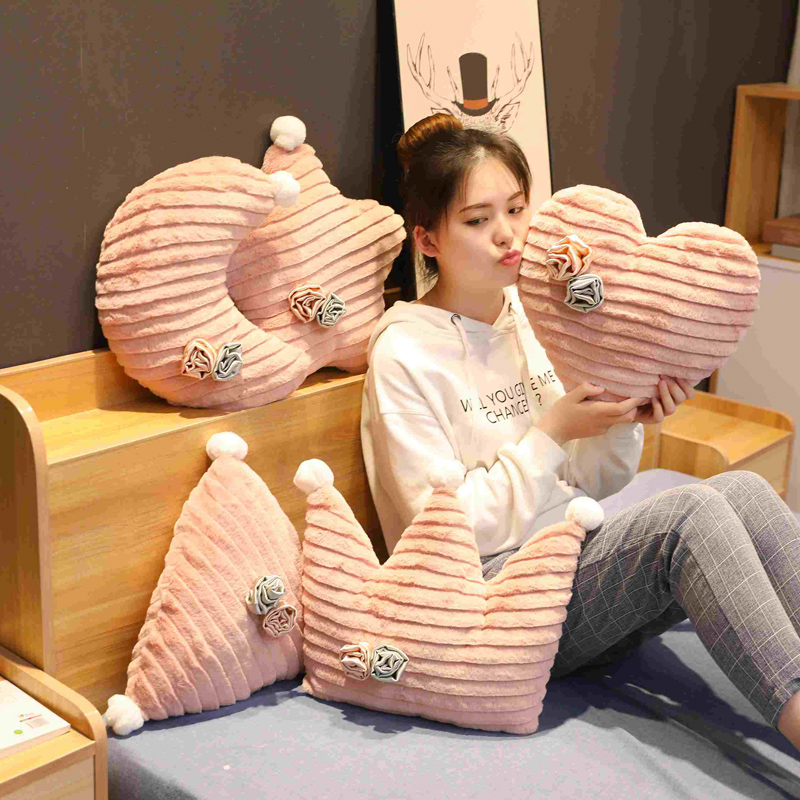 Ins cute sofa pillow cushion living room bedside crown pillow car pillow girl heart bedroom floating window