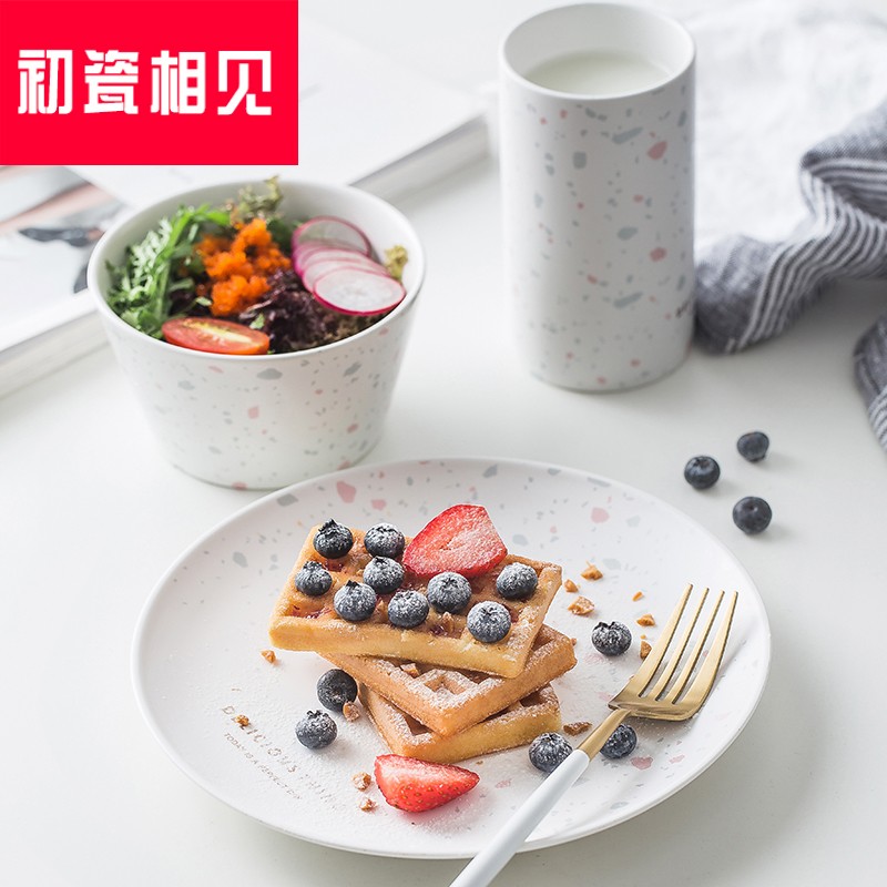Meet at the beginning of porcelain is the Nordic ceramic tableware suit dishes home dish dish dish creativity network HongCan dish dinner plate