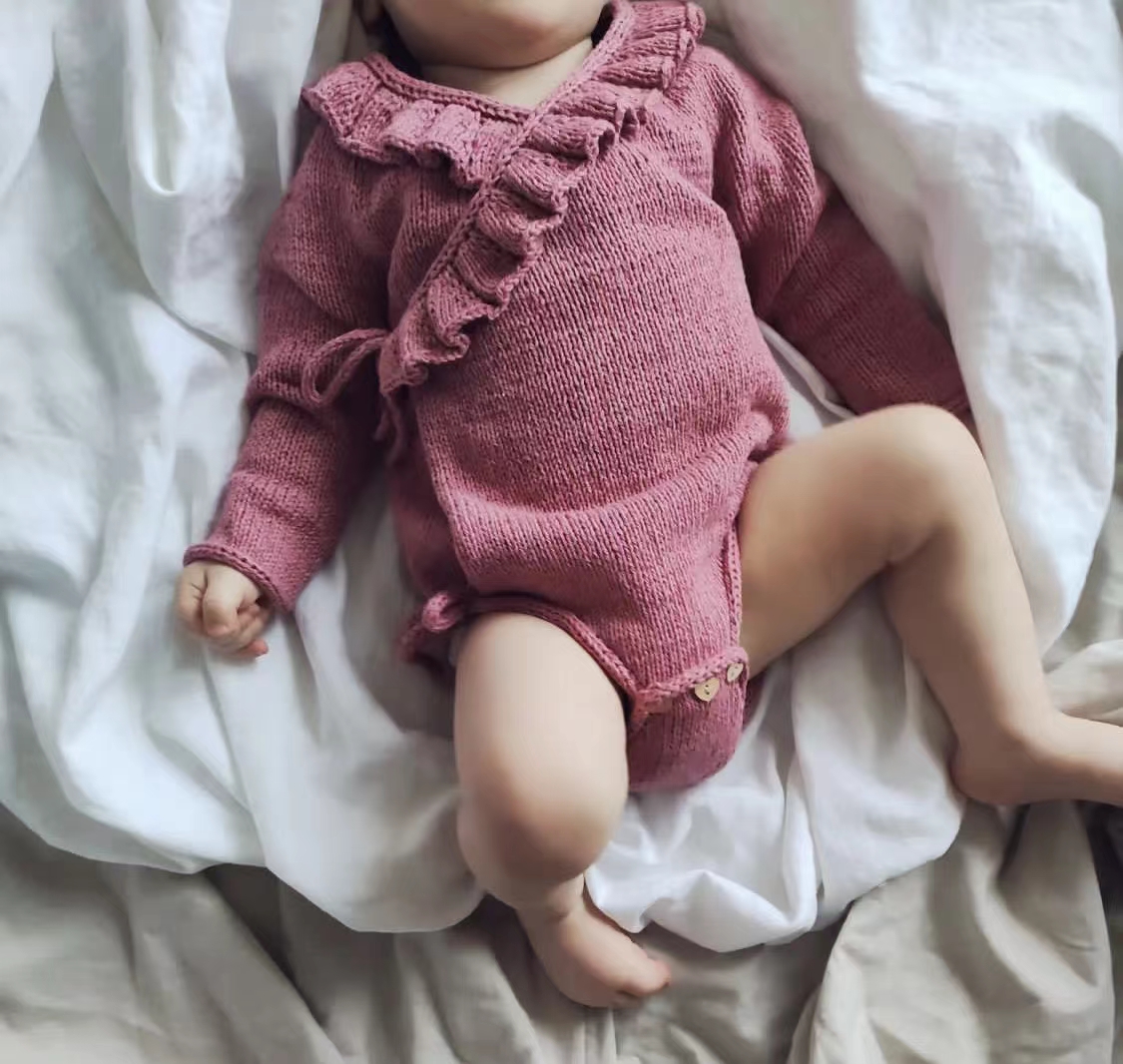 Amelia Jumpsuit Children's Baby Climbing Clothes Knitting Instructions Illustrations Non-finished Products