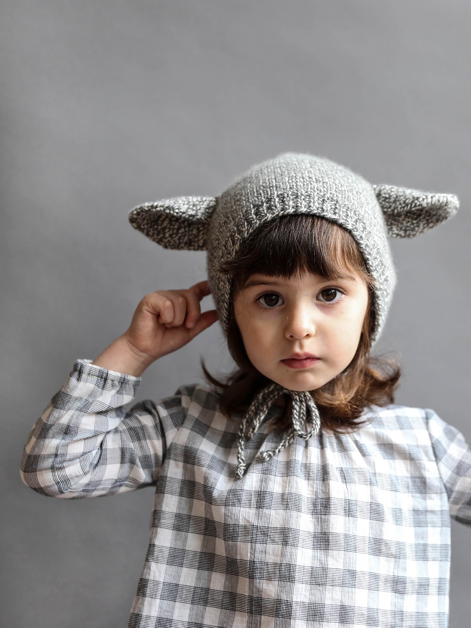 Animal hat Baby Children wool hat weaving translation illustration Non-finished product photographed Note mailbox