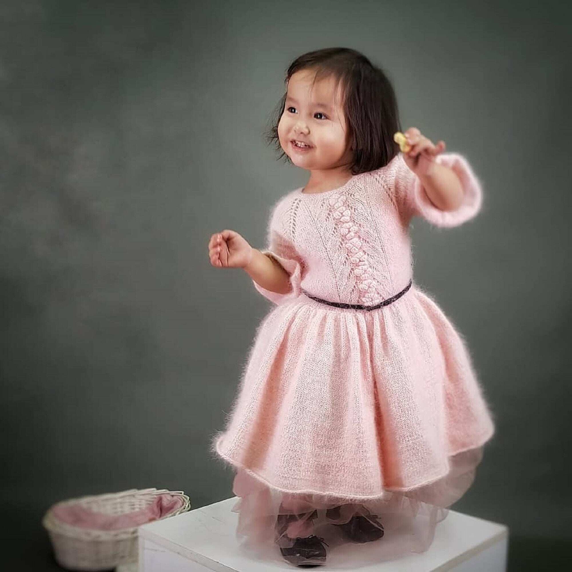 Ballet Skirt Girl baby Liandress blouses blouses Needle Sweater Caption translation Woven Diagrams Unfinished Products