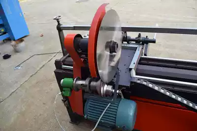 Fully automatic edge strip cutting and strapping machine blade cutting cloth strapping machine round blade strapping machine round blade