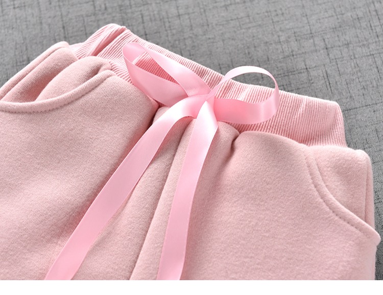 Quần ấm cô gái cộng với nhung dày mùa đông cộng với nhung ấm lạnh tác động màu tóc bóng bên ngoài mặc quần trẻ em quần lỏng quần lót trẻ em