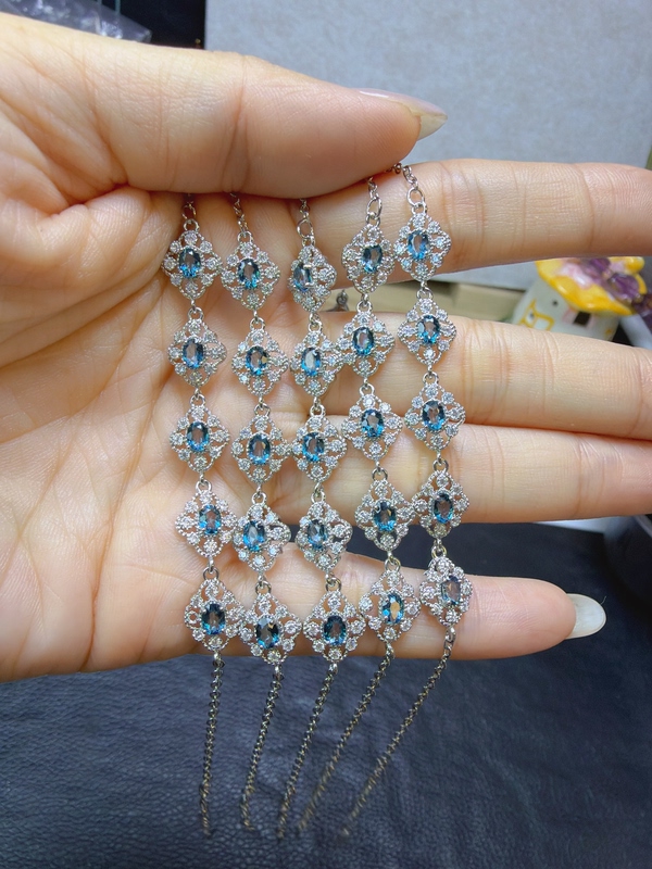 Natural Swiss Blue Topaz Bracelet Is Simple and Versatile