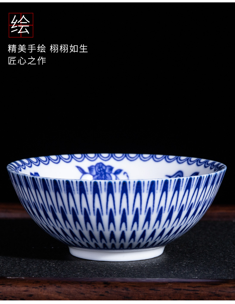 The Personal only blue and white porcelain tea masters cup sample tea cup kung fu tea accessories to use glass ceramic hat to CPU