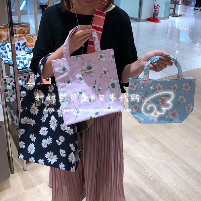 Spot Japan LADUREE Raduree Macaron handbag mommy bag lunch bag ipad bag gift