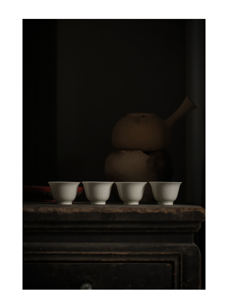 Japanese small household ceramic tea cups left up manual sample tea cup cup cup tea cup kung fu tea cups