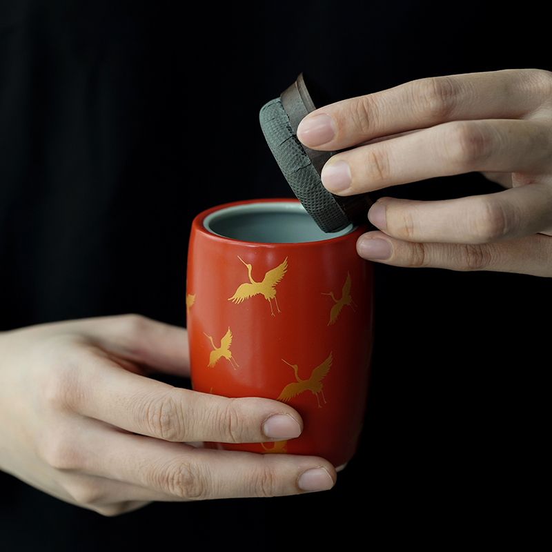 Coral red cranes jingdezhen manual ebony caddy fixings POTS sealed ceramic pot pot of tea