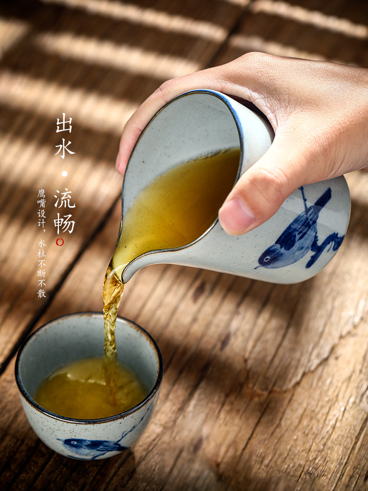 Jingdezhen tea fair keller single blue and white hand draw birds points tea fair ceramic pot of high - temperature kung fu tea taking