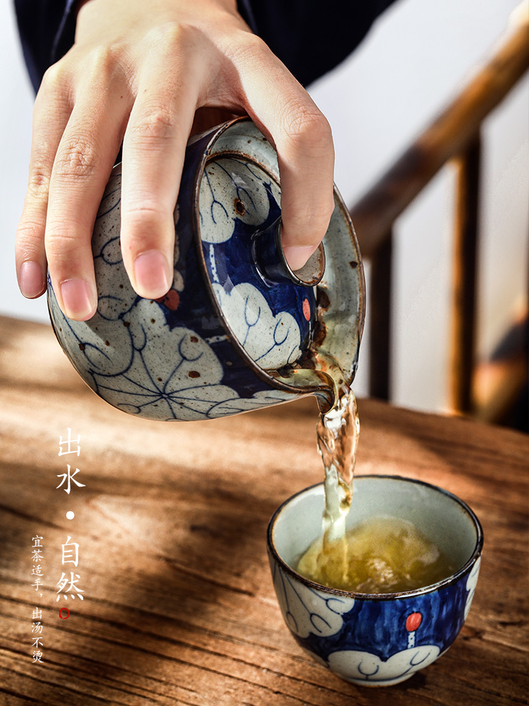 Hand grasp the teapot lid bowl of jingdezhen blue and white Hand - made kung fu tea tea ware anti hot cups suit household contracted