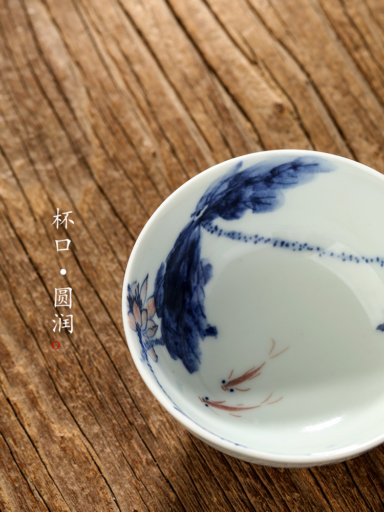 Jingdezhen hand - made porcelain teacup master cup single cup men 's checking sample tea cup restoring ancient ways is a single fish kung fu tea set