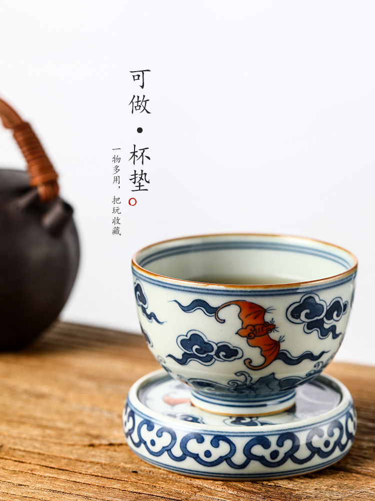 It place jingdezhen blue and white porcelain pure manual cover cover Japanese hand - made live kungfu tea cup pad accessories