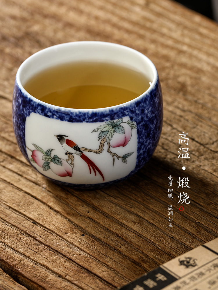 Hand draw flowers and birds masters cup single cup men 's jingdezhen kung fu tea cups sample tea cup only pure manual blue glaze tea set