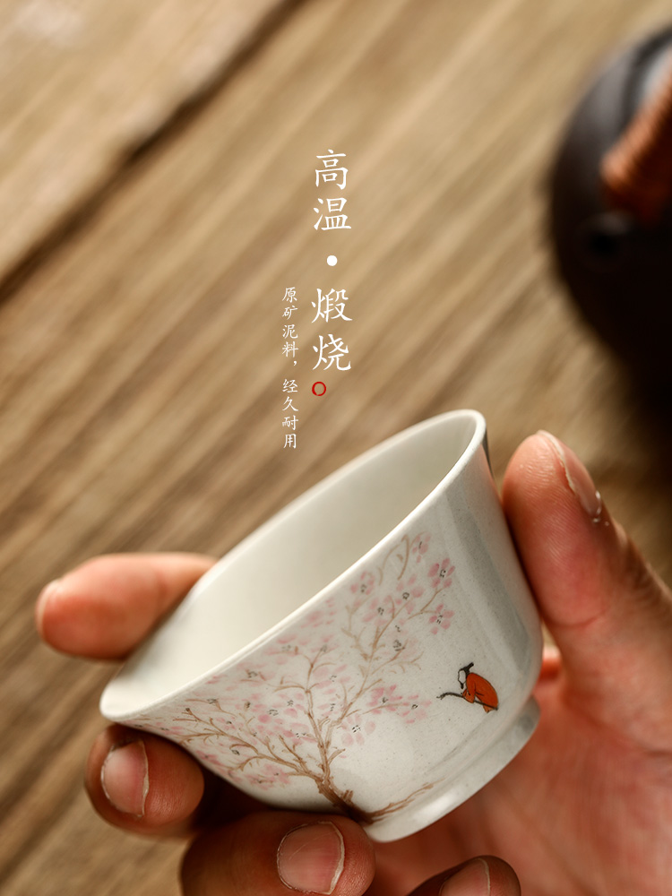 Kung fu master cup of jingdezhen hand - made sample tea cup single cup plant ash glazed pottery cups tea cup pure manual, getting out