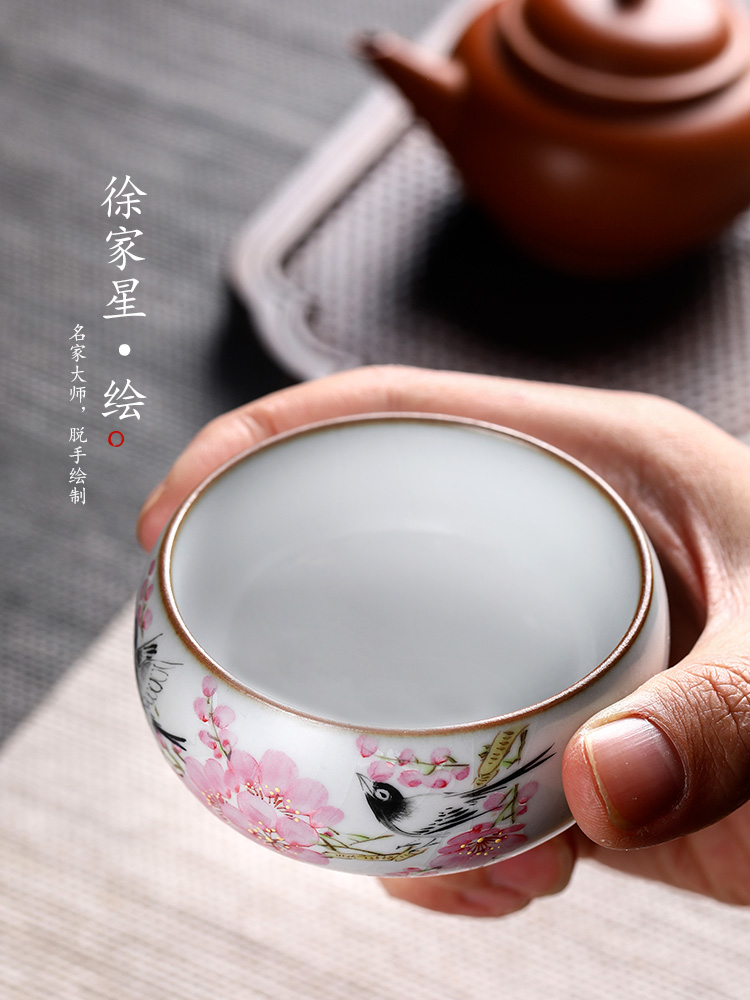 Jingdezhen Xu Jiaxing hand - made peach blossom put water point ceramic sample tea cup master cup single CPU woman pure manual kung fu tea cups