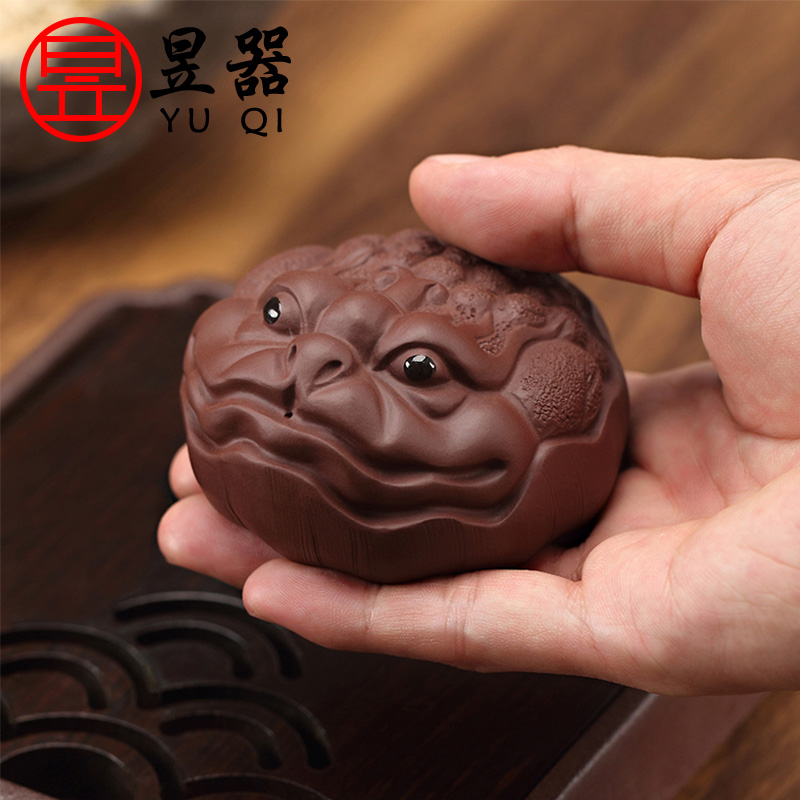 Yu is yixing purple sand tea pet furnishing articles spittor hand lotus leaf tea play creative tea tea tray accessories tea furnishing articles