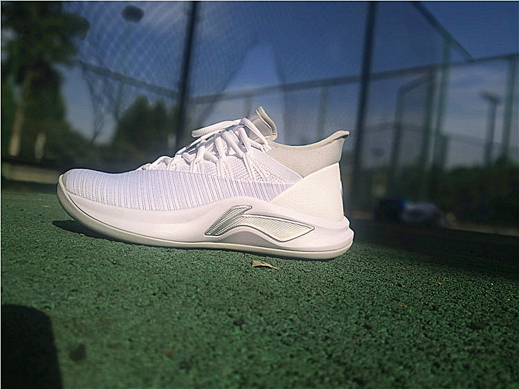 Giày bóng rổ Li Ning nam chính xác nhấp nháy V city 7 soi sáng Wade cách trượt mang giày thi đấu thể thao chiến đấu - Giày bóng rổ shop giày bóng rổ hà nội